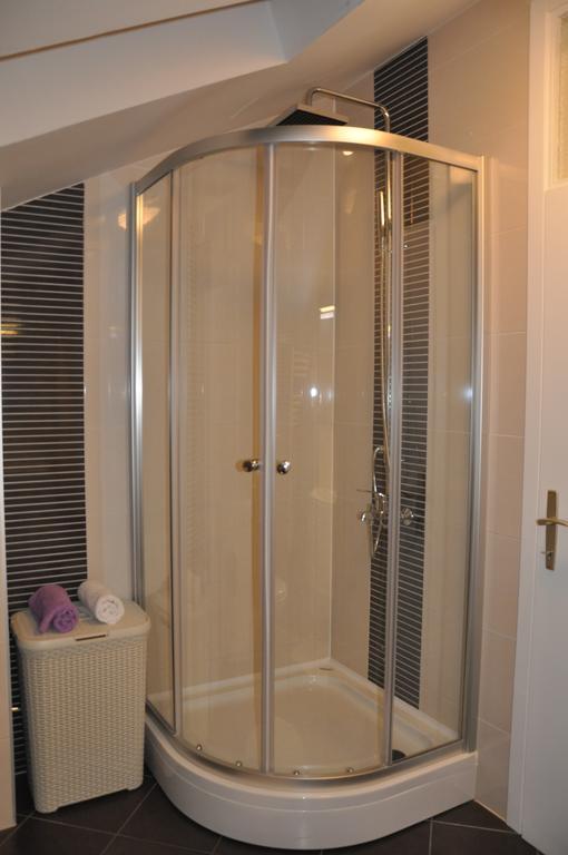 Apartment Sea San Макарска Стая снимка